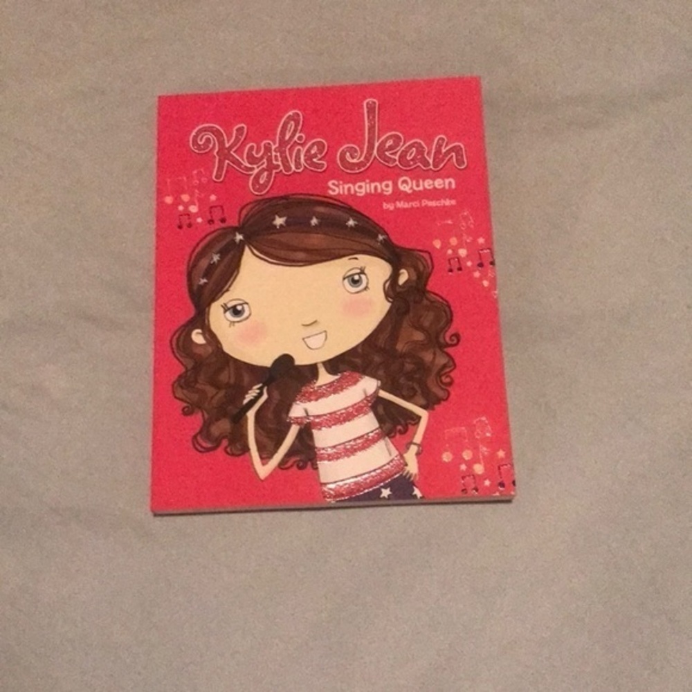YOUNG girls book Kylie Jean Singing Queen by Merci Peschke